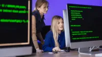 Projektowanie gier komputerowych | Studia podyplomowe w Poznaniu | Uniwersytet WSB Merito w Poznaniu: studenci programują