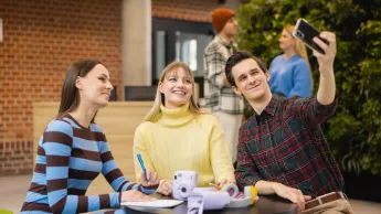Komunikacja marketingowa i nowe media | Studia I stopnia w Poznaniu | Uniwersytet WSB Merito w Poznaniu: studenci