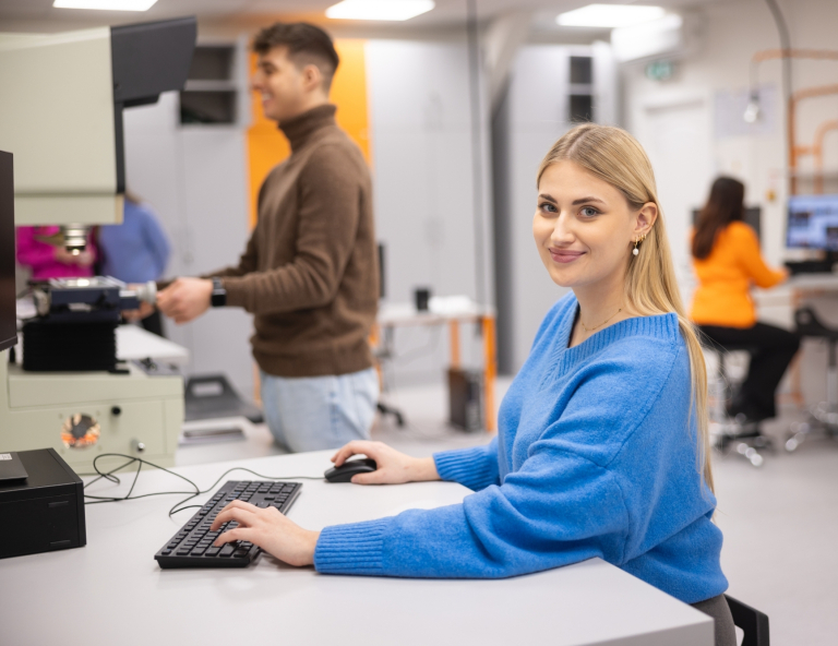 Projektowanie i rozwój produktów cyfrowych | Studia I stopnia w Poznaniu | Uniwersytet WSB Merito w Poznaniu: Sesja LIC