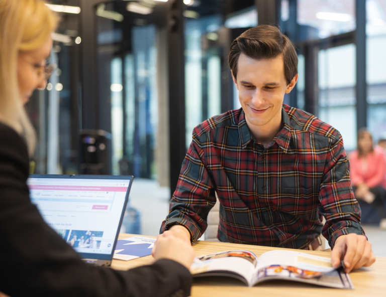 Przywództwo i delegowanie zadań – szkolenie z certyfikatem Franklin University (USA) | Szkolenia i kursy w Poznaniu | Uniwersytet WSB Merito w Poznaniu: szkolenia