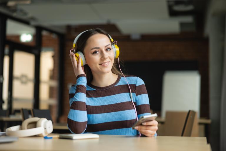 Szkolenia i kursy | Uniwersytet WSB Merito: kursy językowe