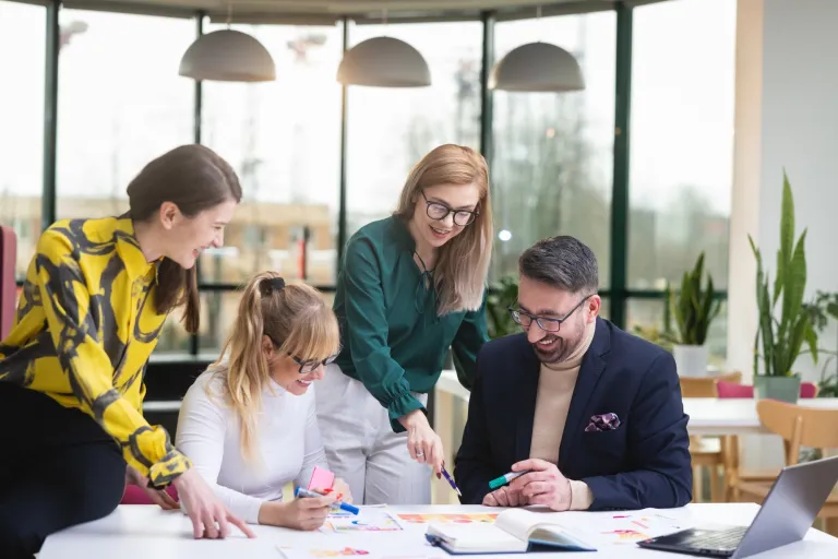 Polacy kształtują przyszłość AI | Blog "okiem praktyków" | Uniwersytet WSB Merito: grupa uczestników studiów podyplomowych