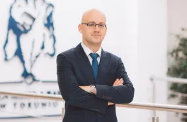 Produkt ,,Warta Klasyki” — ubezpieczenie autocasco dedykowane właścicielom oldtimerów | Uniwersytet WSB Merito Szczecin: dr Piotr Majewski