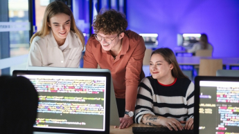 Informatyka | Studia I stopnia w Szczecinie | Uniwersytet WSB Merito Szczecin: studenci informatyki