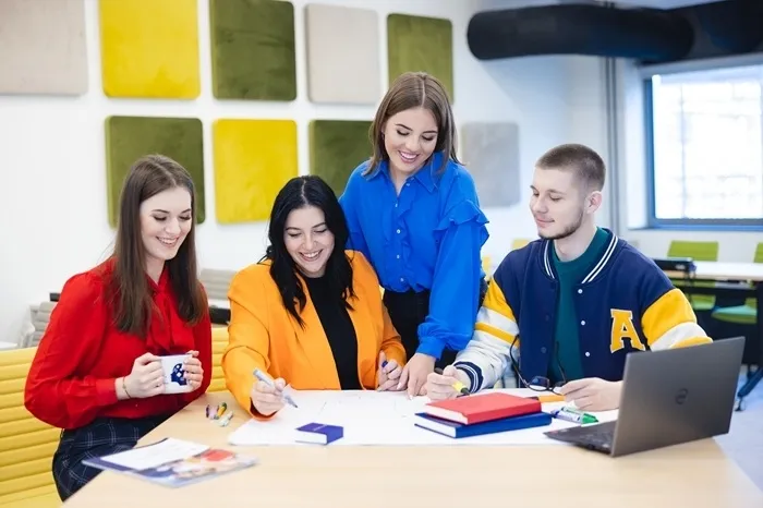 Dietetyka kliniczna | Studia I stopnia w Szczecinie | Uniwersytet WSB Merito Szczecin: studenci w grupie