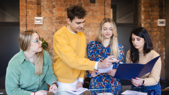 Analityk danych | Studia I stopnia w Toruniu | Uniwersytet WSB Merito w Toruniu: Grupa studentów