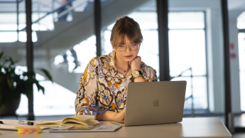 Finance and Accounting | Studia I stopnia w Toruniu | Uniwersytet WSB Merito w Toruniu: Studentka