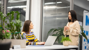 Logistyka i spedycja międzynarodowa | Studia I stopnia w Toruniu | Uniwersytet WSB Merito w Toruniu: Główna grafika: Toruń - studia licencjackie 