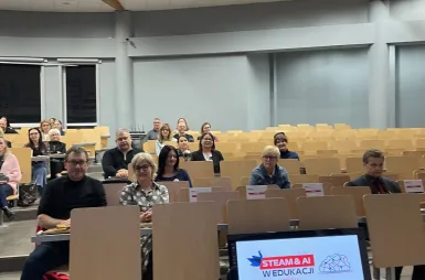 II edycja konferencji „STEAM i AI w edukacji” już za nami! [GALERIA ZDJĘĆ] | Uniwersytet WSB Merito w Toruniu: II konferencja Steam i AI w edukacji