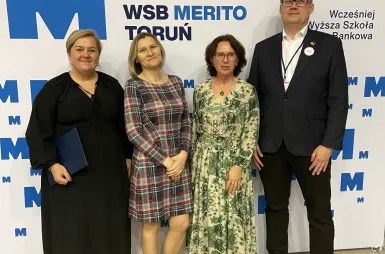 II edycja konferencji „STEAM i AI w edukacji” już za nami! [GALERIA ZDJĘĆ] | Uniwersytet WSB Merito w Toruniu: II konferencja Steam i AI w edukacji