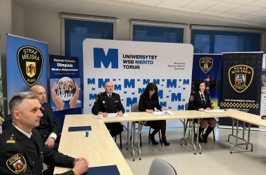 Debata samorządowa NIST – Przyszłość regionów samorządowych w Polsce [GALERIA ZDJĘĆ] | Aktualności | Uniwersytet WSB Merito w Toruniu: podpisanie porozumienia pomiędzy UWSB Merito w Toruniu a strażami miejskimi