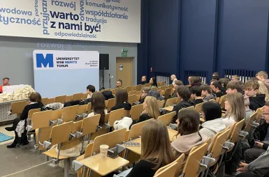 „Życie kruche jak lód” – spotkanie dla uczniów szkół średnich | 27.01.2026 [GALERIA ZDJĘĆ] | Aktualności | Uniwersytet WSB Merito w Toruniu: uczestnicy wydarzenia życie kruche jak lód