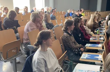 Holistyczna kosmetologia, czyli zdrowie i piękno w praktyce – 14 marca [GALERIA ZDJĘĆ] | Aktualności | Uniwersytet WSB Merito w Toruniu: wydarzenie holistyczna kosmetologia