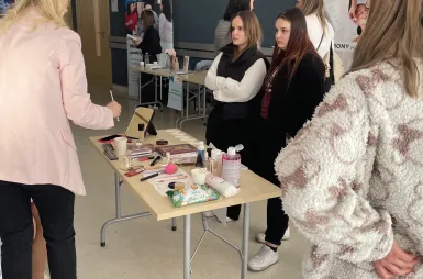 Holistyczna kosmetologia, czyli zdrowie i piękno w praktyce – 14 marca [GALERIA ZDJĘĆ] | Aktualności | Uniwersytet WSB Merito w Toruniu: wydarzenie holistyczna kosmetologia