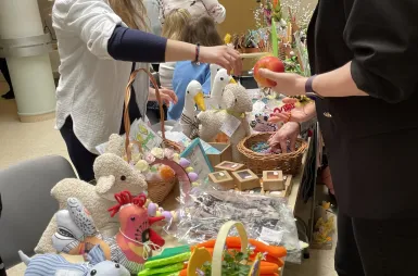 Kiermasz Wielkanocny na Uniwersytecie WSB Merito w Toruniu 26 marca [GALERIA ZDJĘĆ] | Aktualności | Uniwersytet WSB Merito w Toruniu: kiermasz wielkanocny na Uniwersytecie WSB Merito w Toruniu