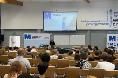 Siła i Odporność Psychiczna we Współczesnym Świecie – konferencja na UWSB Merito Toruń | 25-26 maja br. [GALERIA ZDJĘĆ] | Aktualności | Uniwersytet WSB Merito w Toruniu: rozpoczęcie konferencji