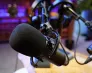 Poznaj nas | Uniwersytet WSB Merito w Toruniu: mikrofon do nagrywania podcastów