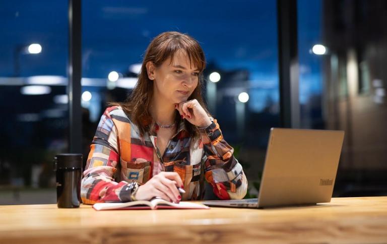 Pośrednictwo pracy  | Uniwersytet WSB Merito w Toruniu: Toruń - kobieta - SP komputer