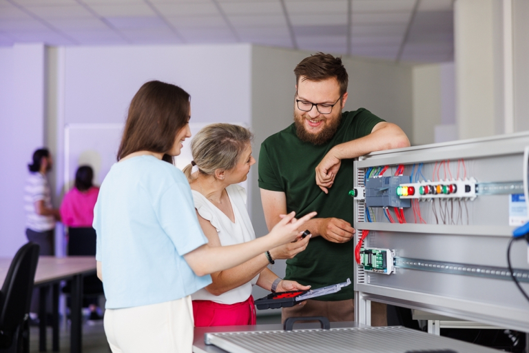 Transport, spedycja, magazynowanie | Studia I stopnia w Toruniu | Uniwersytet WSB Merito w Toruniu: Główna grafika: Toruń - studia licencjackie 