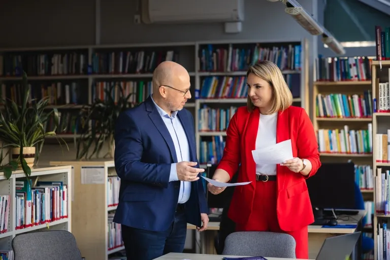IV Konferencja Biznes i Nauka - Firma w zmianie - recepta na zarządzanie w czasach polikryzysu | Aktualności | Uniwersytet WSB Merito w Toruniu: grupowe MBA Torun 2025 