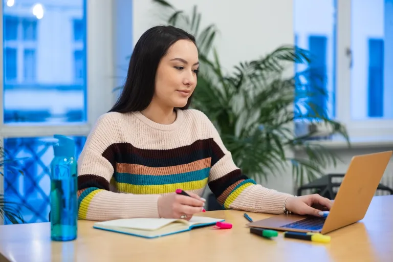 IT in Business | Uniwersytet WSB Merito w Toruniu: Studentka I stopnia