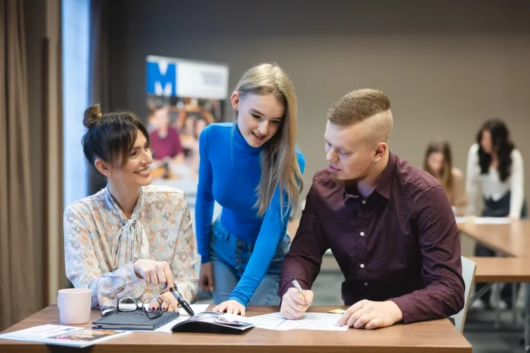 Grafika komputerowa w reklamie | Studia I stopnia w Toruniu | Uniwersytet WSB Merito w Toruniu: Grupa studentów