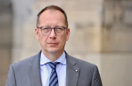 Zarządzanie nieruchomościami | Studia podyplomowe w Warszawie | Uniwersytet WSB Merito Warszawa: mgr Jarosław Wieszołek