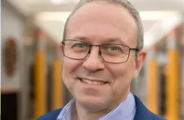 Spektrum autyzmu i ADHD - z uważnością przez całe życie | Uniwersytet WSB Merito Warszawa: Radosław Machnica