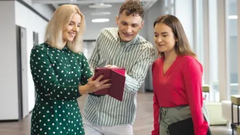 Analityka danych w finansach | Uniwersytet WSB Merito Warszawa: Studenci UWSB Merito