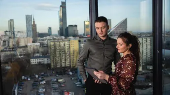 Zarządzanie zasobami ludzkimi | Studia II stopnia w Warszawie | Uniwersytet WSB Merito Warszawa: Rozmowa na panoramie z okna