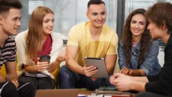 Marketing w cyfrowej transformacji | Uniwersytet WSB Merito Warszawa: Grupa studentów