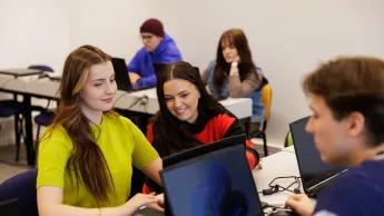 Sztuczna inteligencja | Studia II stopnia w Warszawie | Uniwersytet WSB Merito Warszawa: studenci