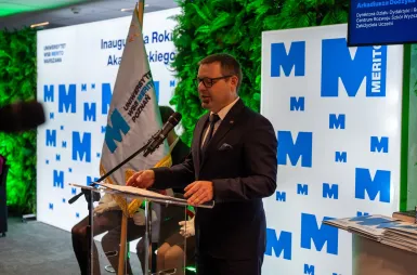 Nowy rok akademicki rozpoczęty. Inauguracja 2026/2027 w Uniwersytecie WSB Merito Warszawa | Aktualności | Uniwersytet WSB Merito Warszawa: Inauguracja Roku Akademickiego