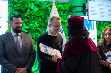Nowy rok akademicki rozpoczęty. Inauguracja 2026/2027 w Uniwersytecie WSB Merito Warszawa | Aktualności | Uniwersytet WSB Merito Warszawa: Inauguracja Roku Akademickiego