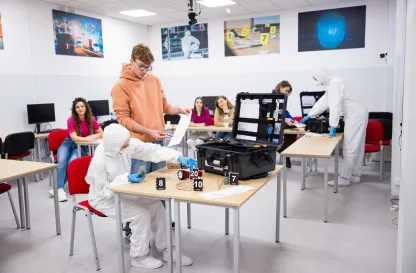 Aktualności | Uniwersytet WSB Merito Warszawa: Laboratorium krymianlistyczne