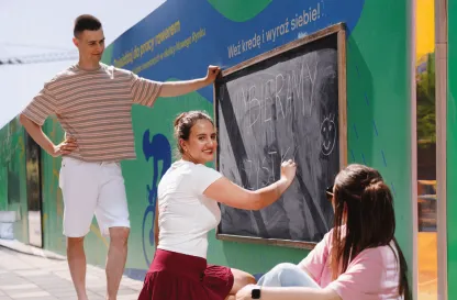 Aktualności | Uniwersytet WSB Merito Warszawa: Grupa studentów 