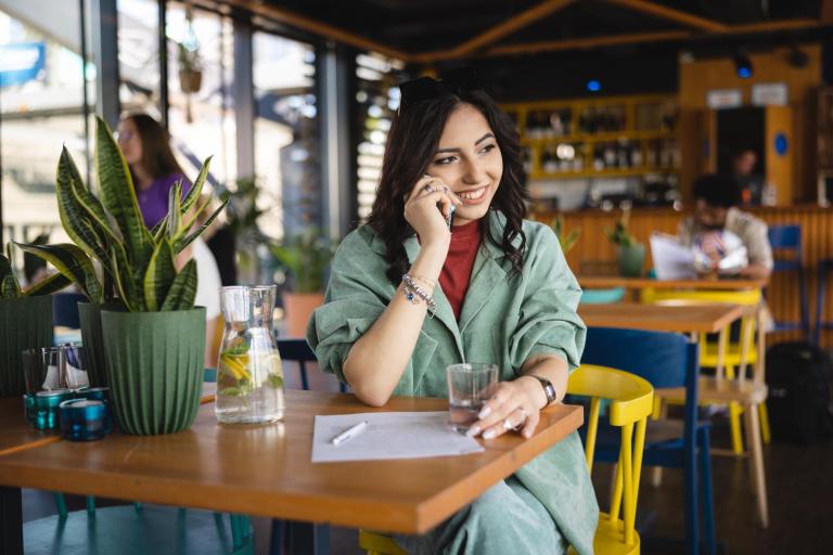 Logistyka | Studia I stopnia w Warszawie | Uniwersytet WSB Merito Warszawa: Rozmowa przez telefon