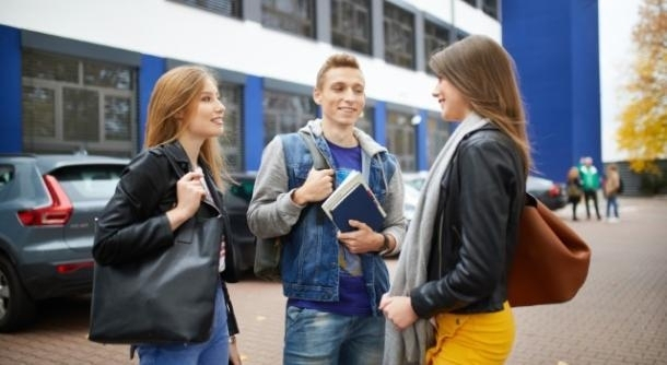 Strefa studenta | Uniwersytet WSB Merito Warszawa: studenci