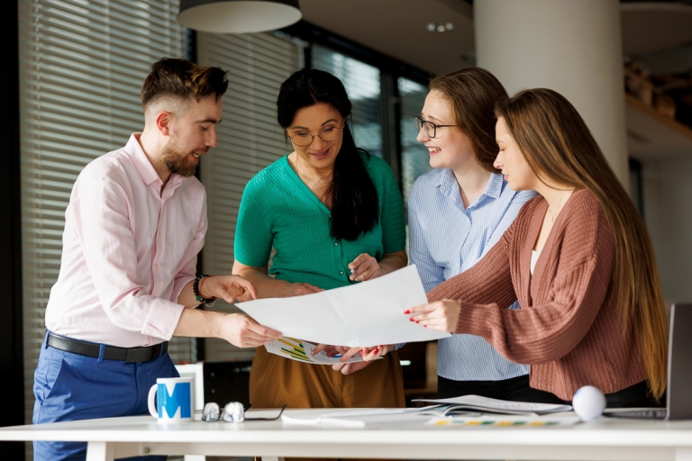 Restrukturyzacja i zarządzanie kryzysowe w przedsiębiorstwie | Studia I stopnia w Warszawie | Uniwersytet WSB Merito Warszawa: praca grupowa