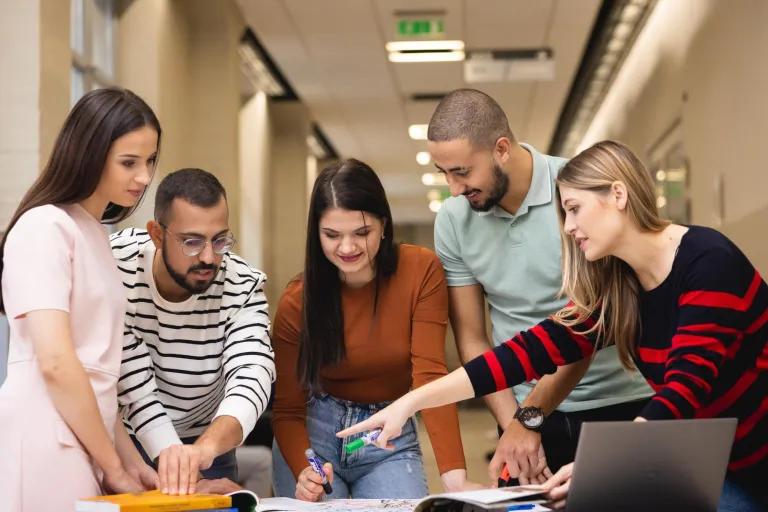 Prawo w administracji | Uniwersytet WSB Merito Warszawa: Studenci UWSB Merito