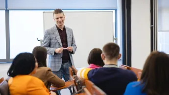 Rachunkowość i podatki w praktyce | Uniwersytet WSB Merito we Wrocławiu: wykładowca prowadzący zajęcia