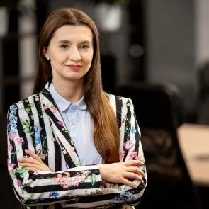 Tester oprogramowania dla aplikacji mobilnych i serwerowych z zastosowaniem AI | Uniwersytet WSB Merito we Wrocławiu: Monika Karbowska