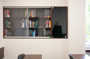 Laboratoria i pracownie | Uniwersytet WSB Merito we Wrocławiu: sala rozpraw sądowych