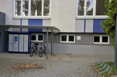 Rowerem na uczelnię? W drogę! | Uniwersytet WSB Merito we Wrocławiu: stacja rowerowa