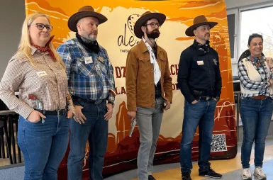 Kiedy negocjacje stają się grą o wszystko. Finał turnieju negocjacyjnego | Aktualności | Uniwersytet WSB Merito we Wrocławiu: Uczestnicy turnieju