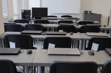 Laboratorium OMiLAB | Uniwersytet WSB Merito we Wrocławiu: labolatorium OMiLAB