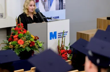 Uroczystość zakończenia studiów I i II stopnia | Aktualności | Uniwersytet WSB Merito we Wrocławiu: Uroczystość zakończenia studiów