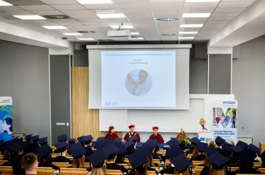 Uroczystość zakończenia studiów I i II stopnia | Aktualności | Uniwersytet WSB Merito we Wrocławiu: Uroczystość zakończenia studiów