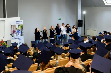 Uroczystość zakończenia studiów I i II stopnia | Aktualności | Uniwersytet WSB Merito we Wrocławiu: Uroczystość zakończenia studiów
