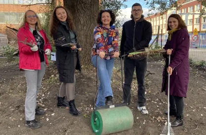 Aktualności | Uniwersytet WSB Merito we Wrocławiu: sadzenie łąki kwietnej